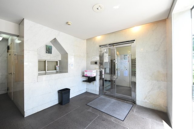 5/8 エントランス