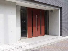 15/16 エントランス