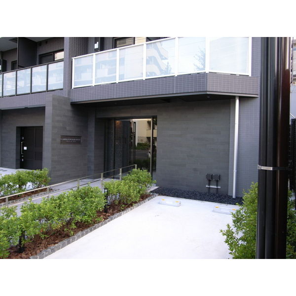 19/22 エントランス