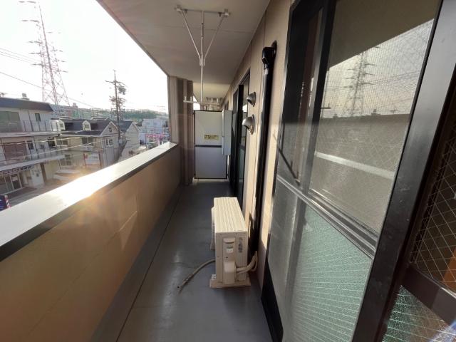 19/26 バルコニー