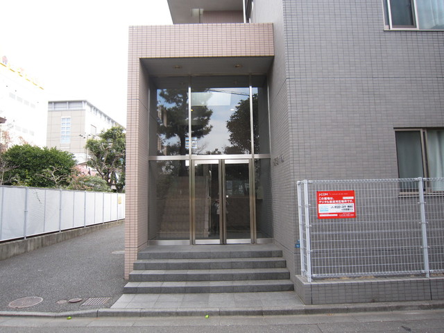 21/23 エントランス