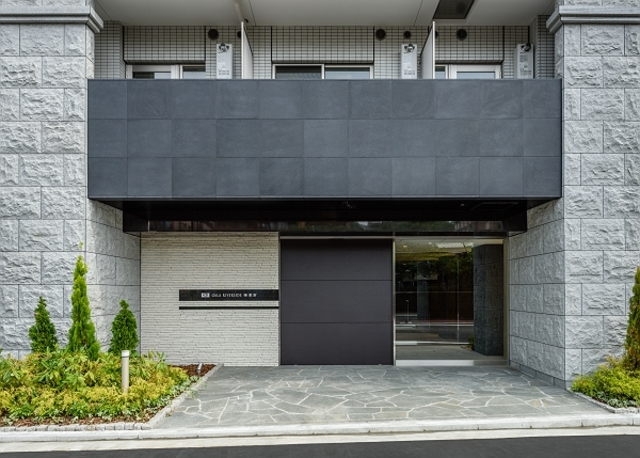 28/30 エントランス