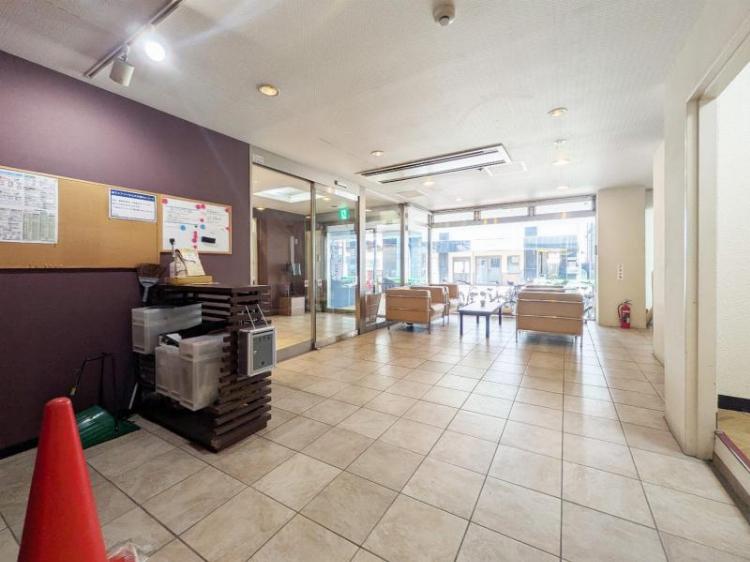 2/2 エントランス