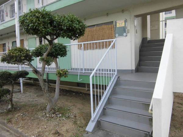 15/16 エントランス