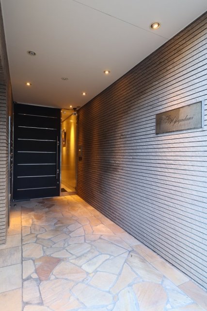 3/4 エントランス