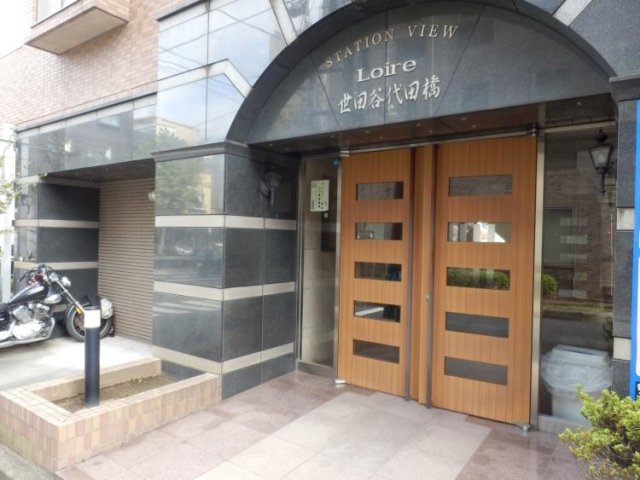 2/2 エントランス