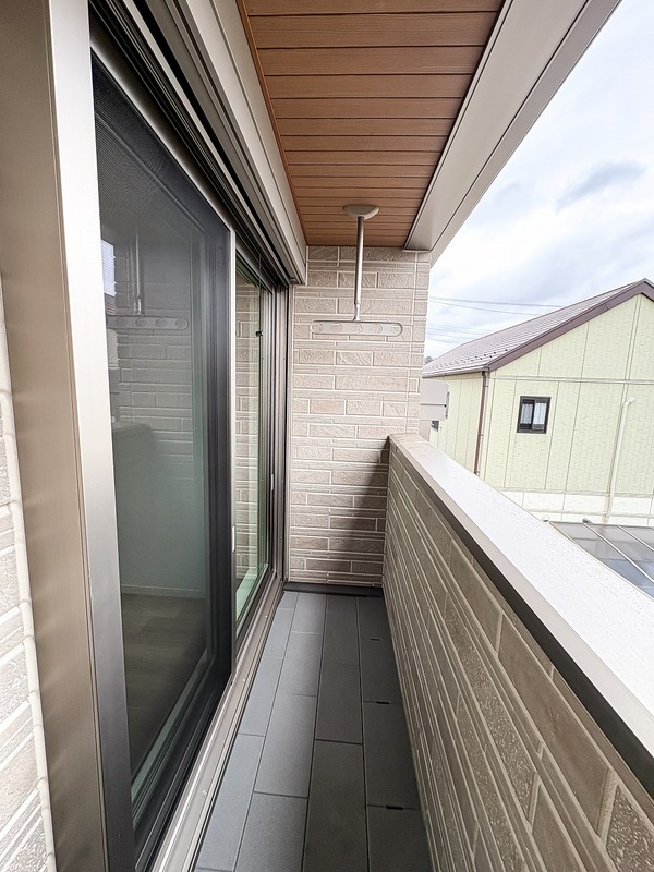 17/23 バルコニー