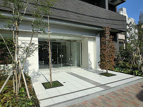 16/24 エントランス