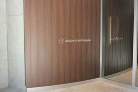 16/16 エントランス