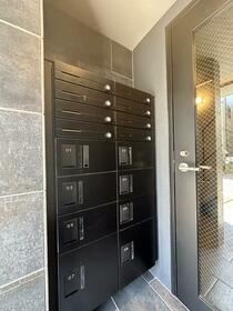 2/2 エントランス