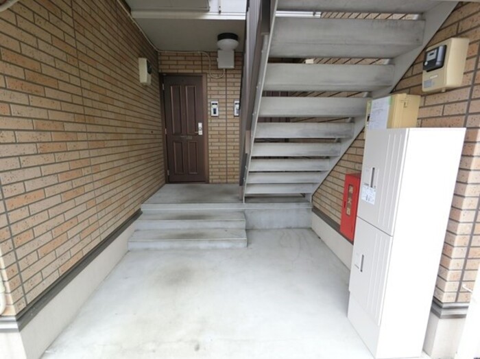 19/28 エントランス