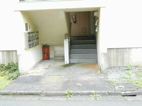 2/3 エントランス