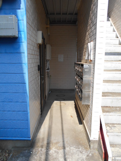 22/30 エントランス