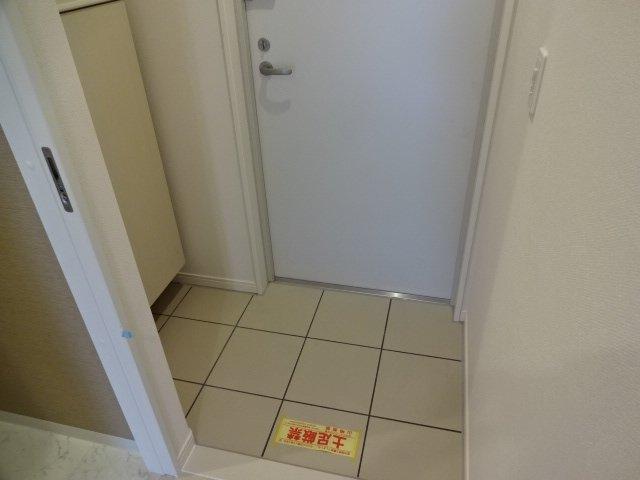 14/30 玄関