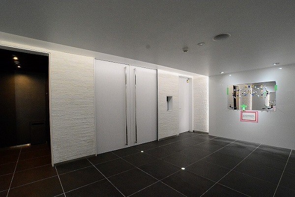 14/21 エントランス