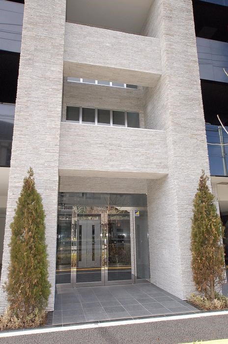 17/25 エントランス