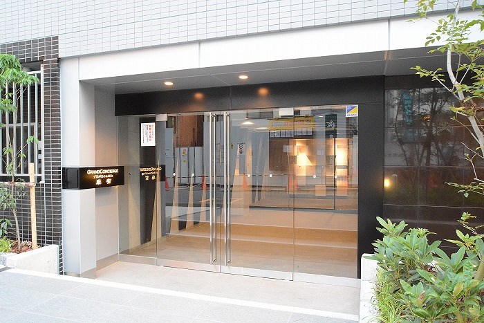 14/22 エントランス