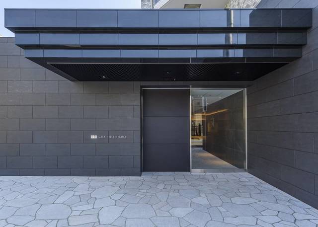 24/26 エントランス