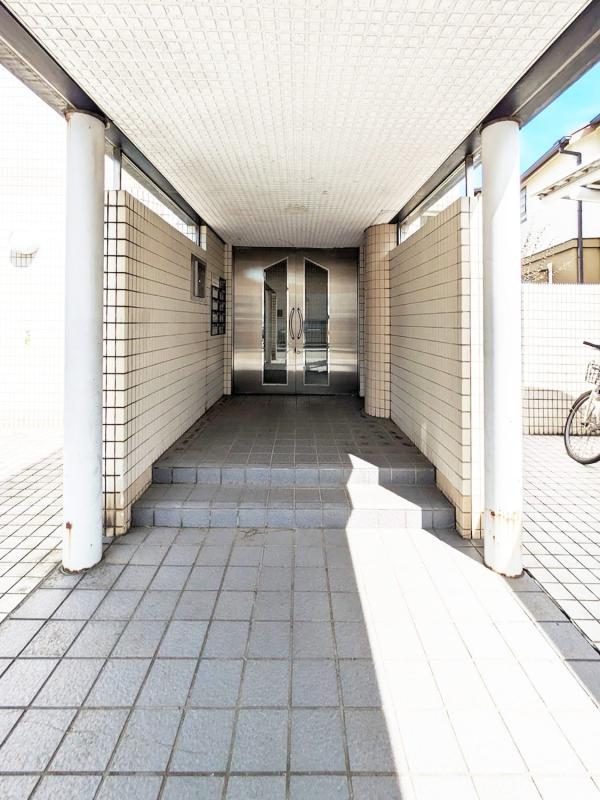 3/3 エントランス