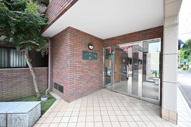 15/27 エントランス