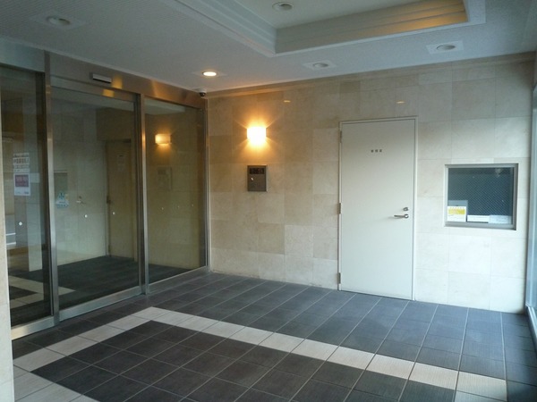 4/4 エントランス