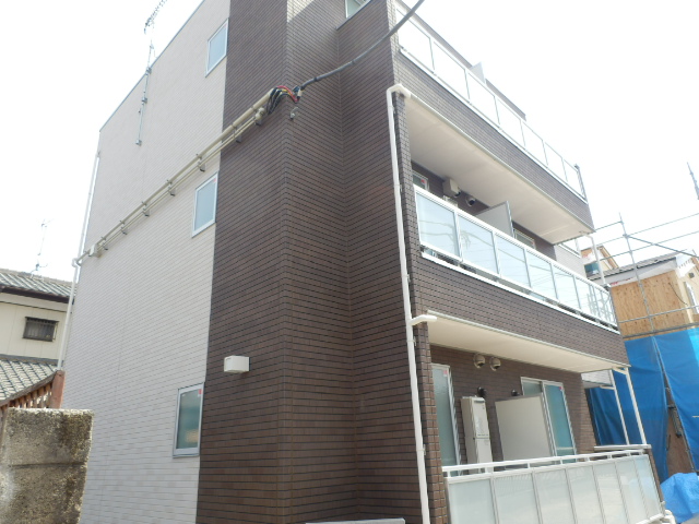 2/30 外観