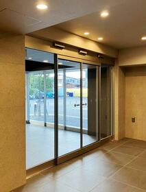 2/2 エントランス