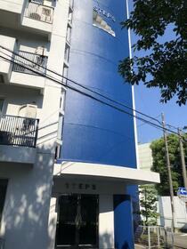 2/2 エントランス