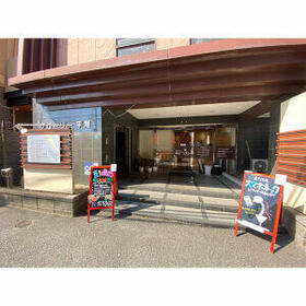 2/3 エントランス