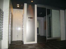 14/14 エントランス