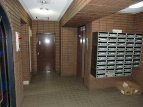 15/15 エントランス