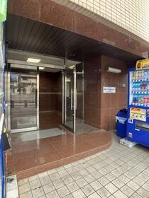 15/16 エントランス