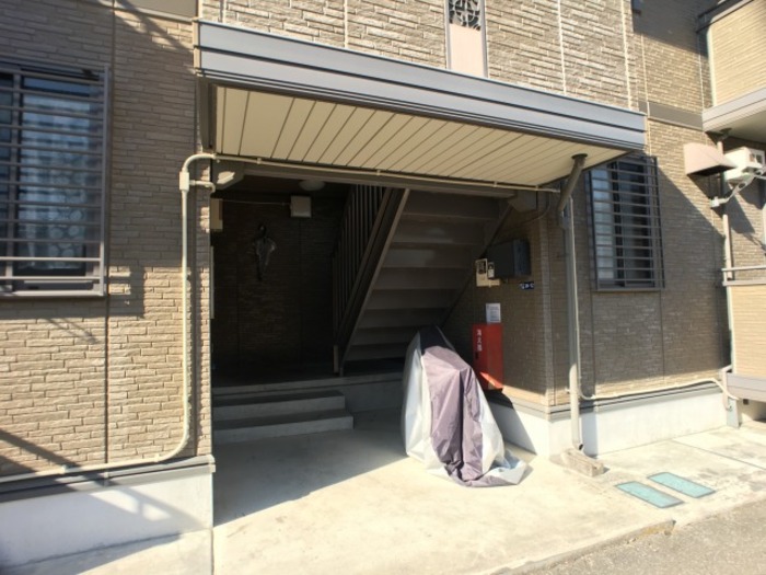 2/5 エントランス