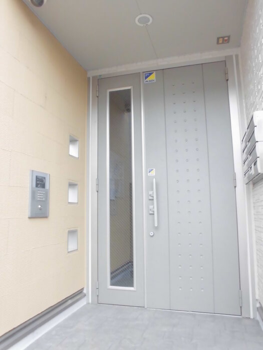 18/20 エントランス