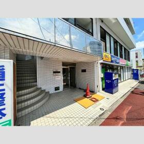 15/15 エントランス