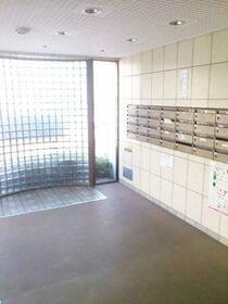 13/14 エントランス