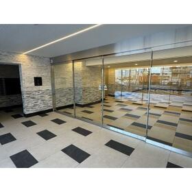 16/16 エントランス