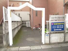 16/16 エントランス