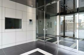 2/2 エントランス