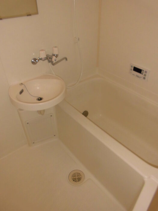 7/13 浴室