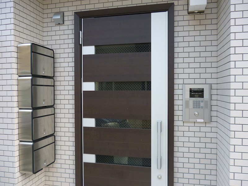 2/2 エントランス