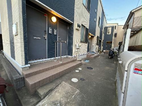 2/2 エントランス