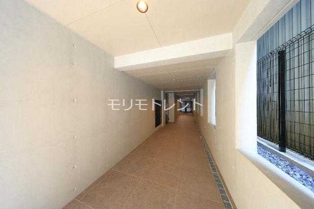 2/4 エントランス