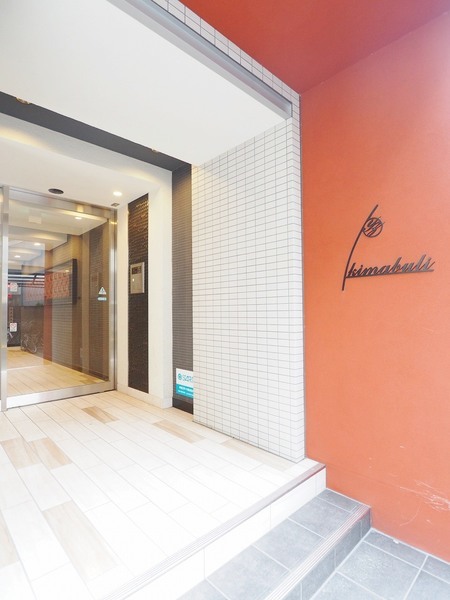 21/22 エントランス