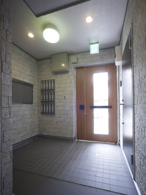 14/14 エントランス