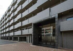 2/2 エントランス