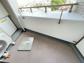 13/16 バルコニー