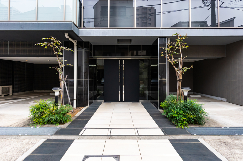 5/5 エントランス