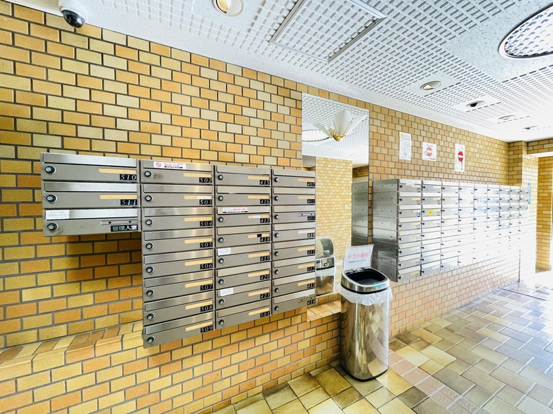 17/17 エントランス