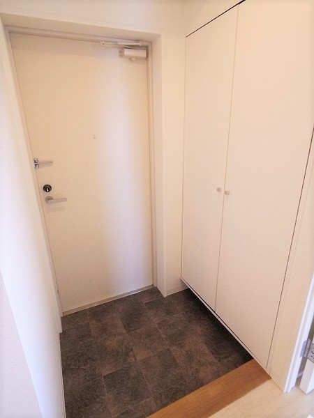 5/18 玄関